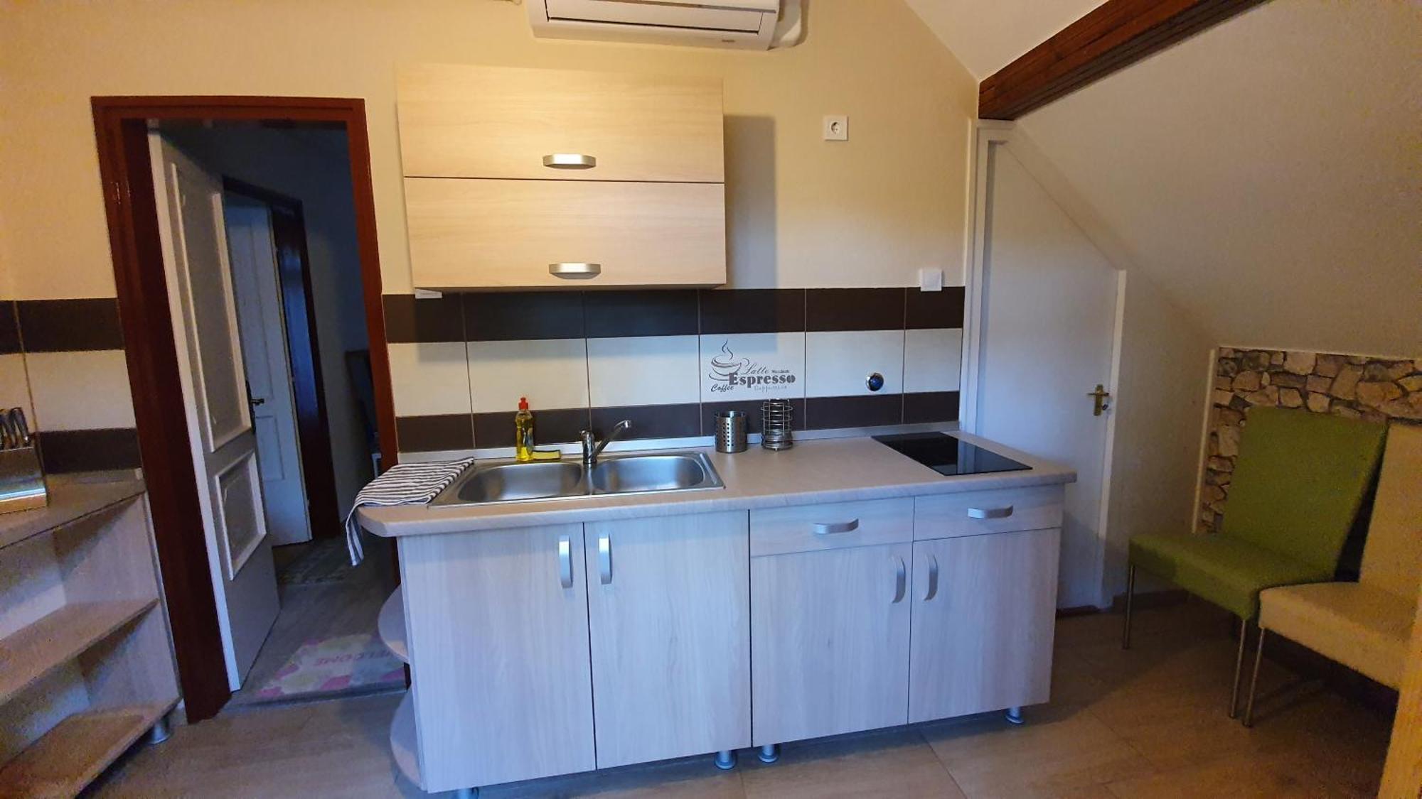 Agnes Vendeghazak Siofok-Apartman 2 Exterior photo
